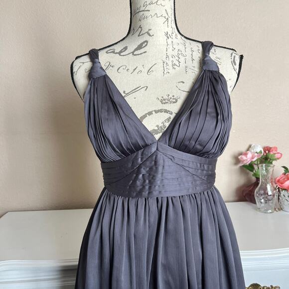 Gray bcbg cocktail dress size2 - Picture 2 of 6